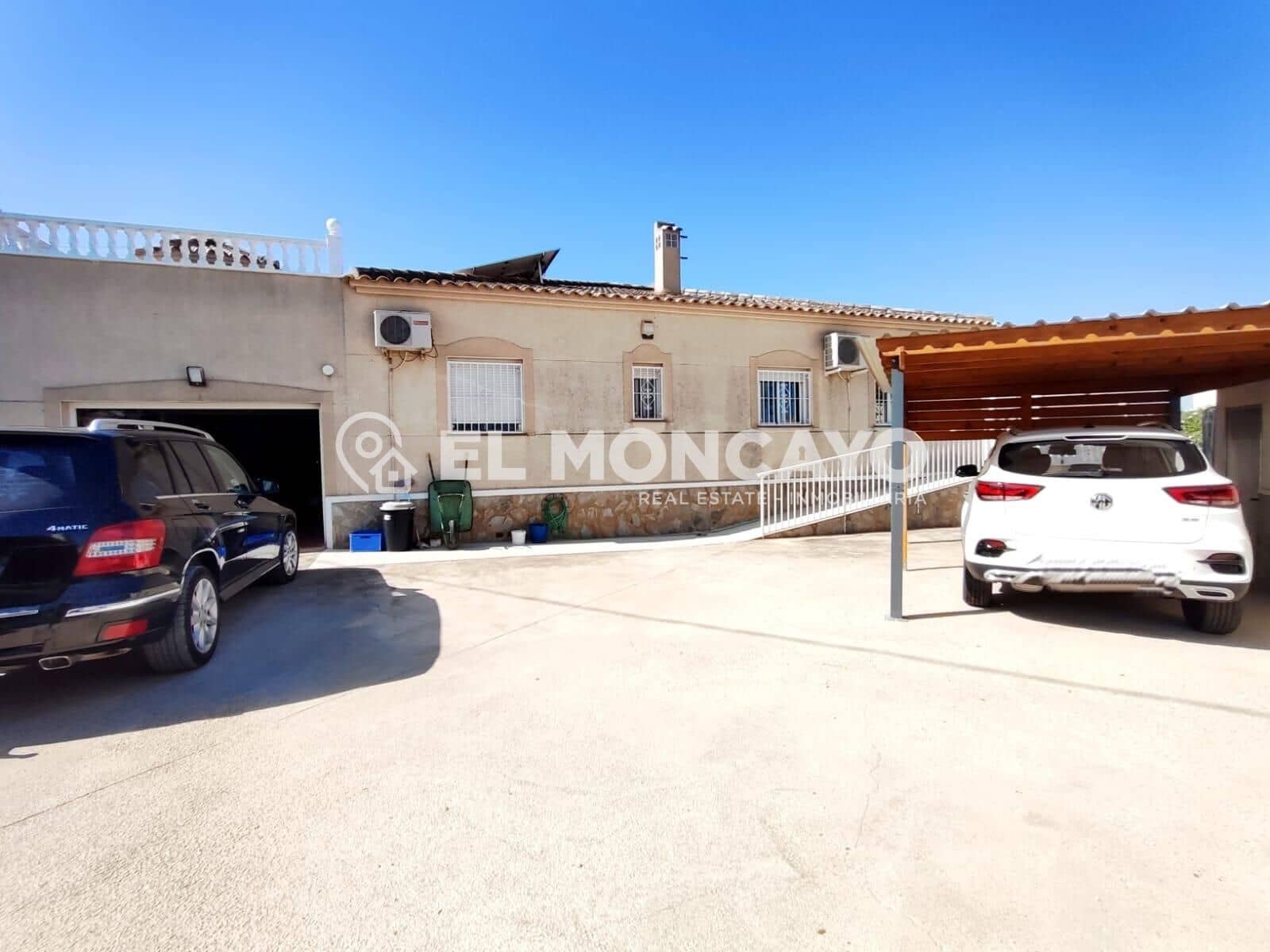 3 Zimmer Villa zu verkaufen in Catral mit Pool Garage - 449.000 € (Ref: 10049258)