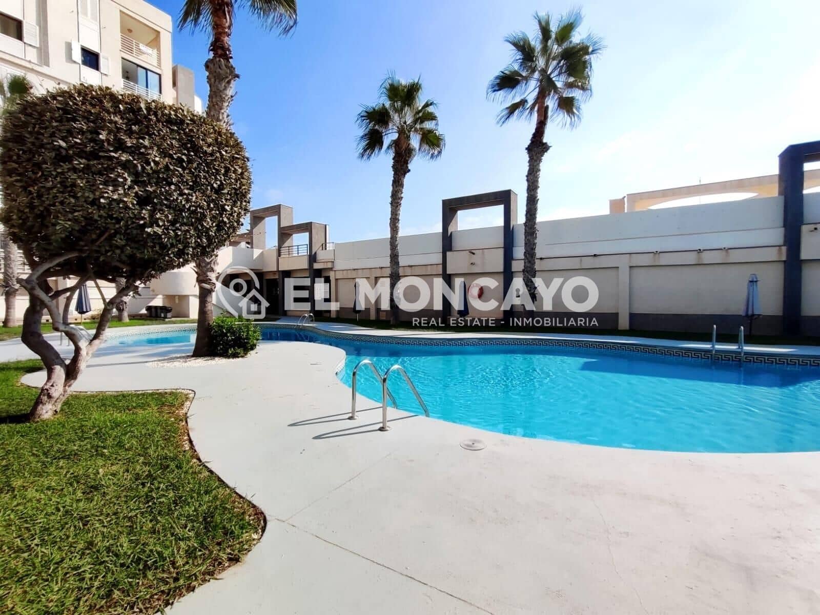 Apartamento de 2 habitaciones en La Mata en venta con piscina - 335.000 € (Ref: 10081204)