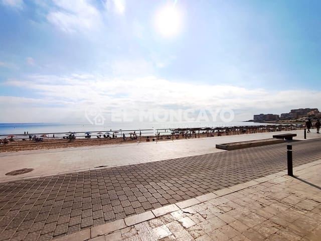 Apartamento de 2 habitaciones en Los Europeos, Torrevieja en venta con piscina - 335.000 € (Ref: 10081204)