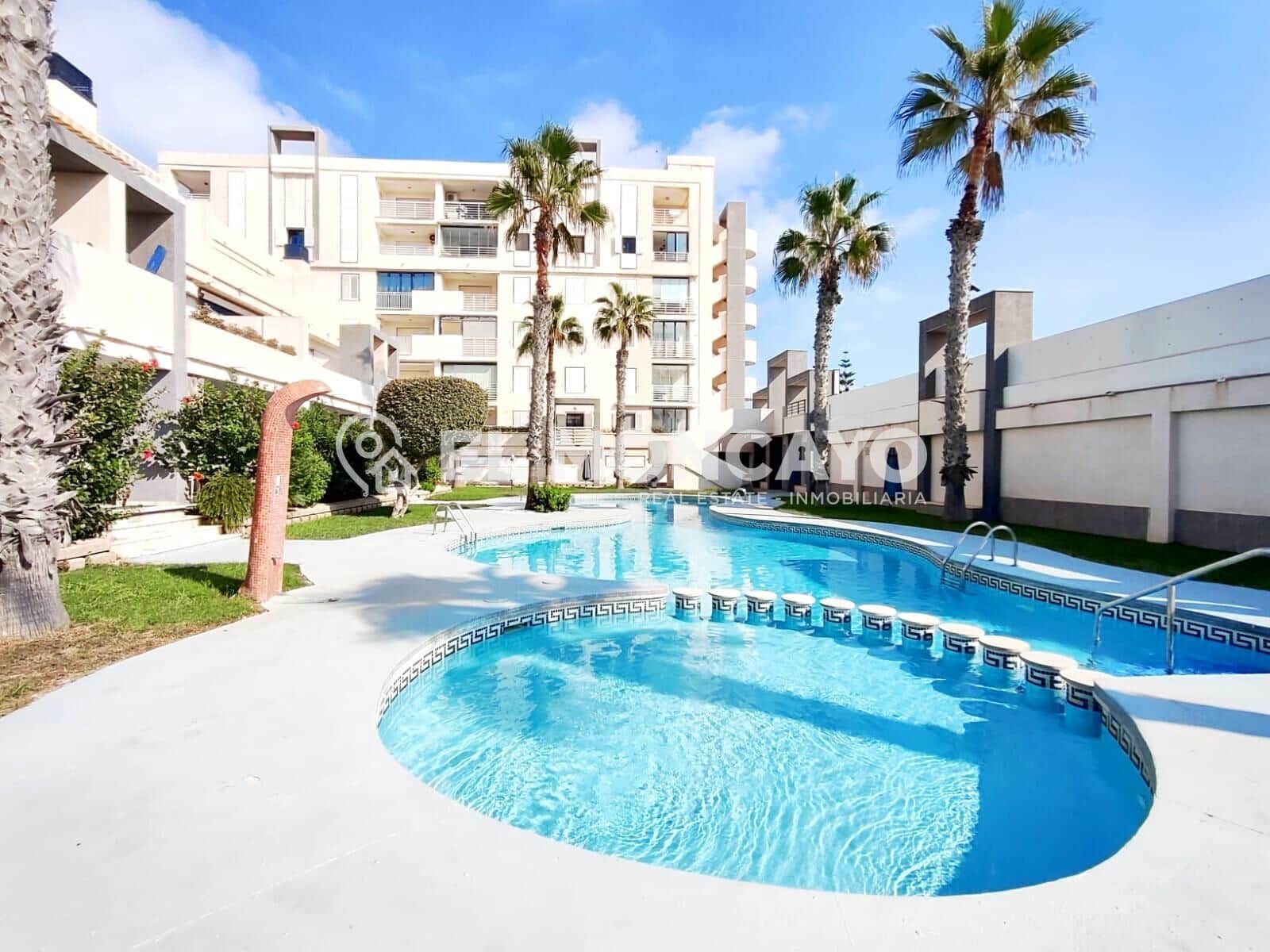 Apartamento de 2 habitaciones en La Mata en venta con piscina - 335.000 € (Ref: 10081204)