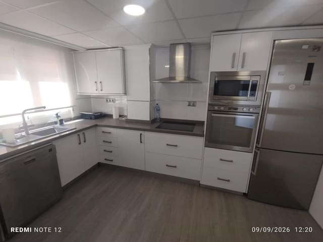 4 soverom Leilighet til salgs i Guardamar del Segura med garasje - € 599 000 (Ref: 10090872)