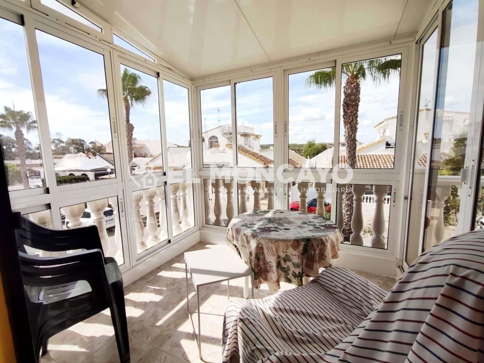 2 soverom Leilighet til salgs i Guardamar del Segura med svømmebasseng garasje - € 155 000 (Ref: 10094619)