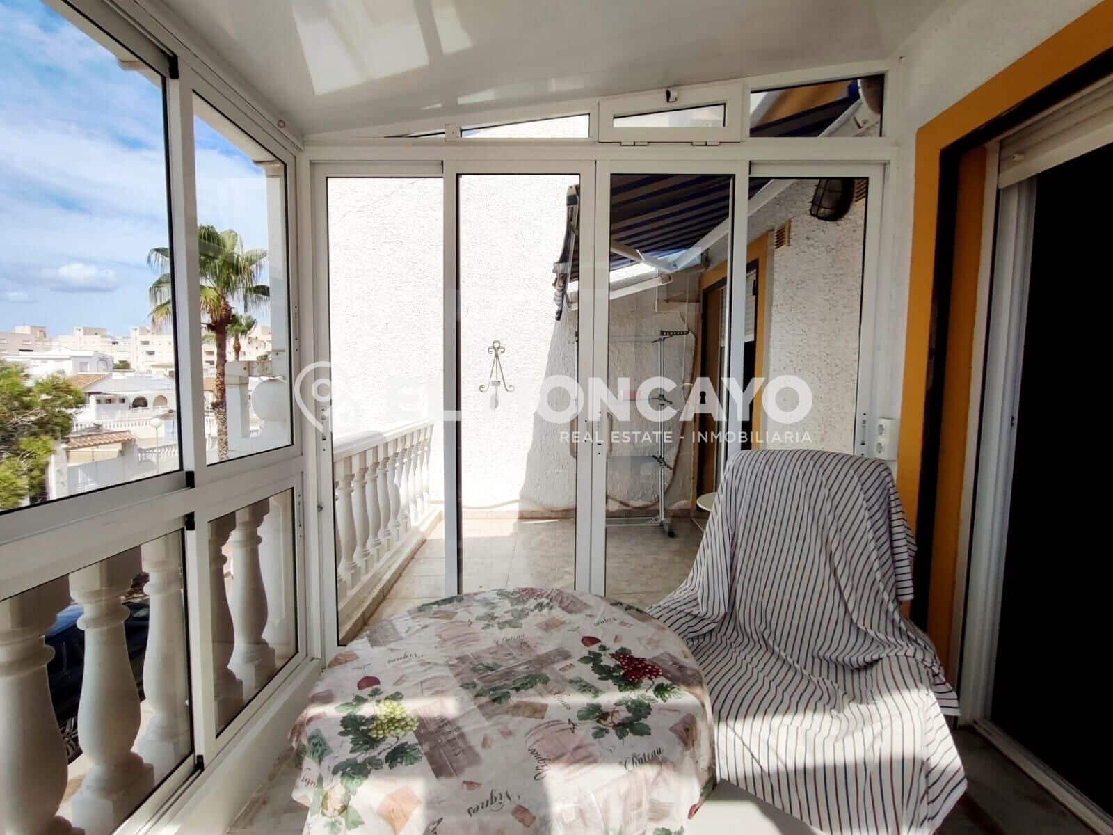 2 soverom Leilighet til salgs i Guardamar del Segura med svømmebasseng garasje - € 155 000 (Ref: 10094619)