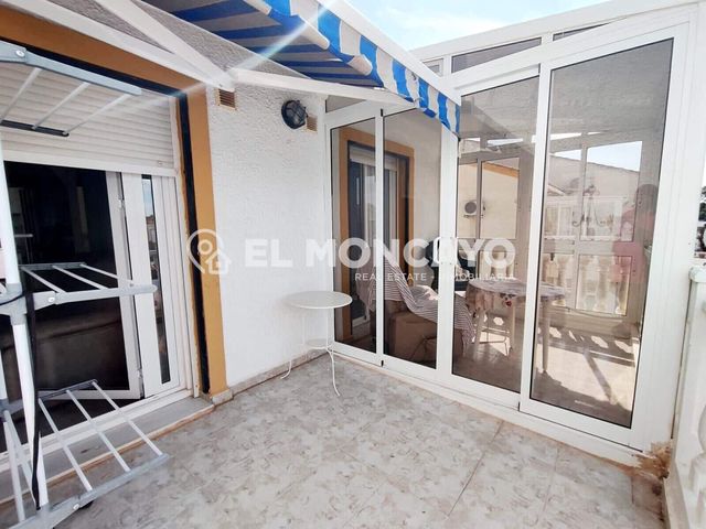 2 soverom Leilighet til salgs i Guardamar del Segura med svømmebasseng garasje - € 155 000 (Ref: 10094619)
