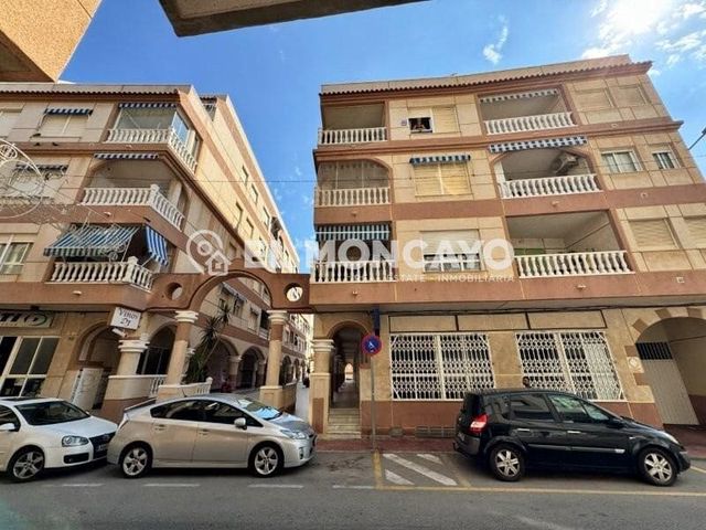 2 sovrum Takvåning till salu i Torrevieja - 180 000 € (Ref: 10100431)