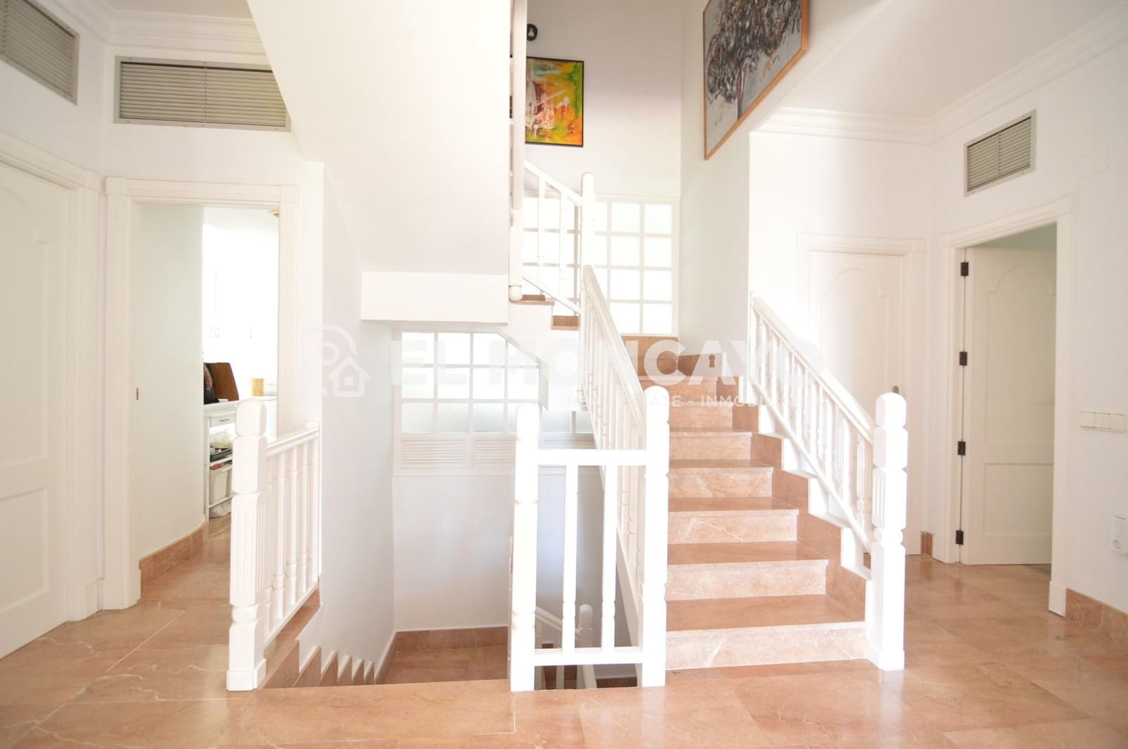 6 soveværelse Villa til salg i Torrevieja med swimmingpool garage - € 890.000 (Ref: 10102596)