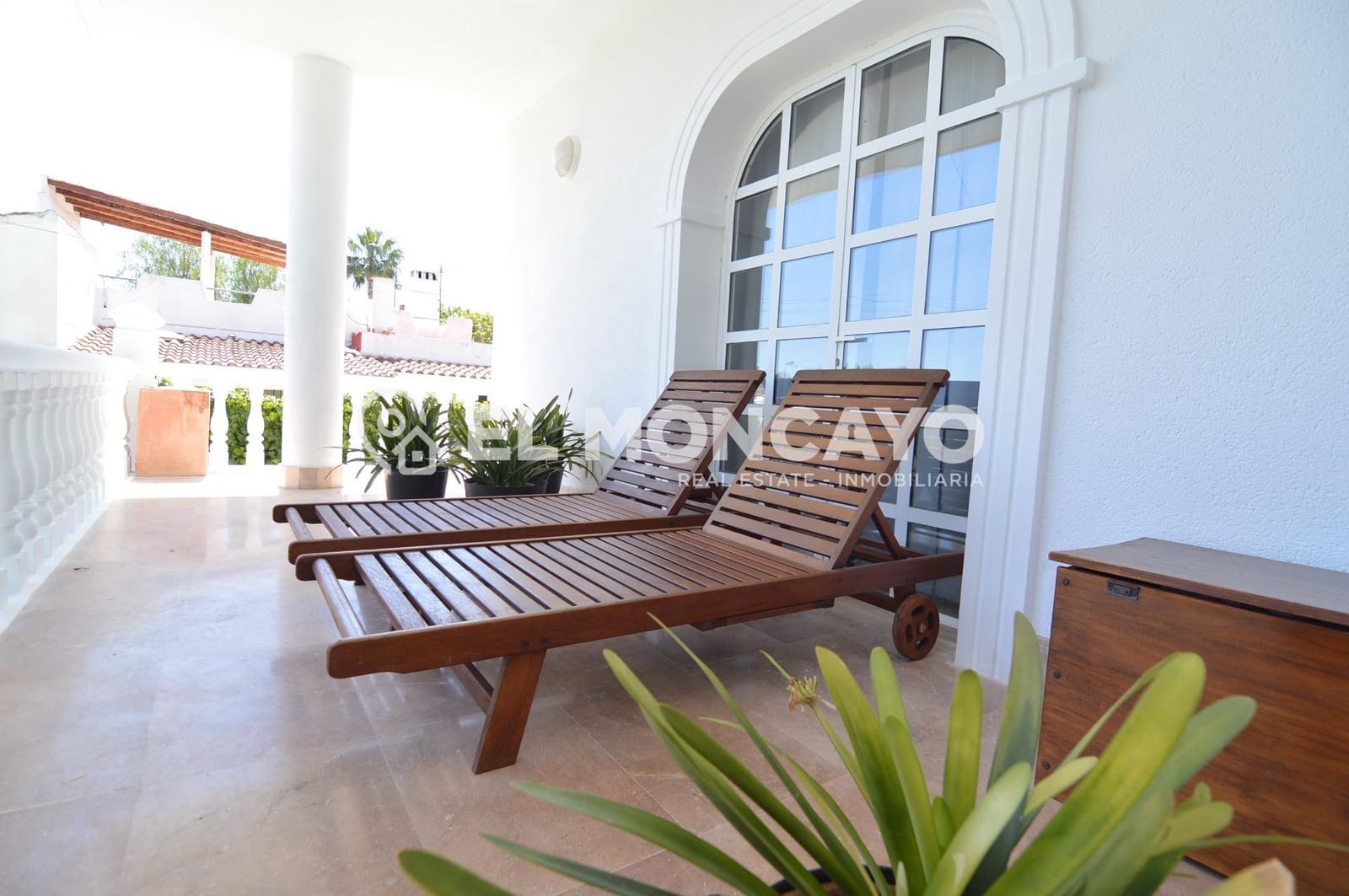 6 soveværelse Villa til salg i Torrevieja med swimmingpool garage - € 890.000 (Ref: 10102596)