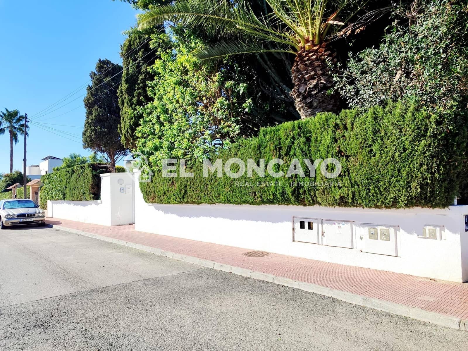 6 soveværelse Villa til salg i Torrevieja med swimmingpool garage - € 890.000 (Ref: 10102596)