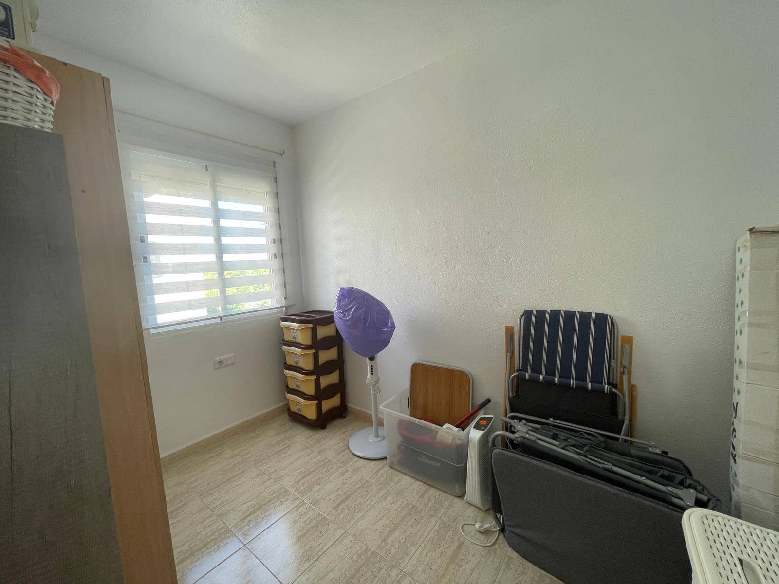 3 makuuhuone Huoneisto myytävänä paikassa Torrevieja mukana uima-altaan - 153 990 € (Ref: 10109674)