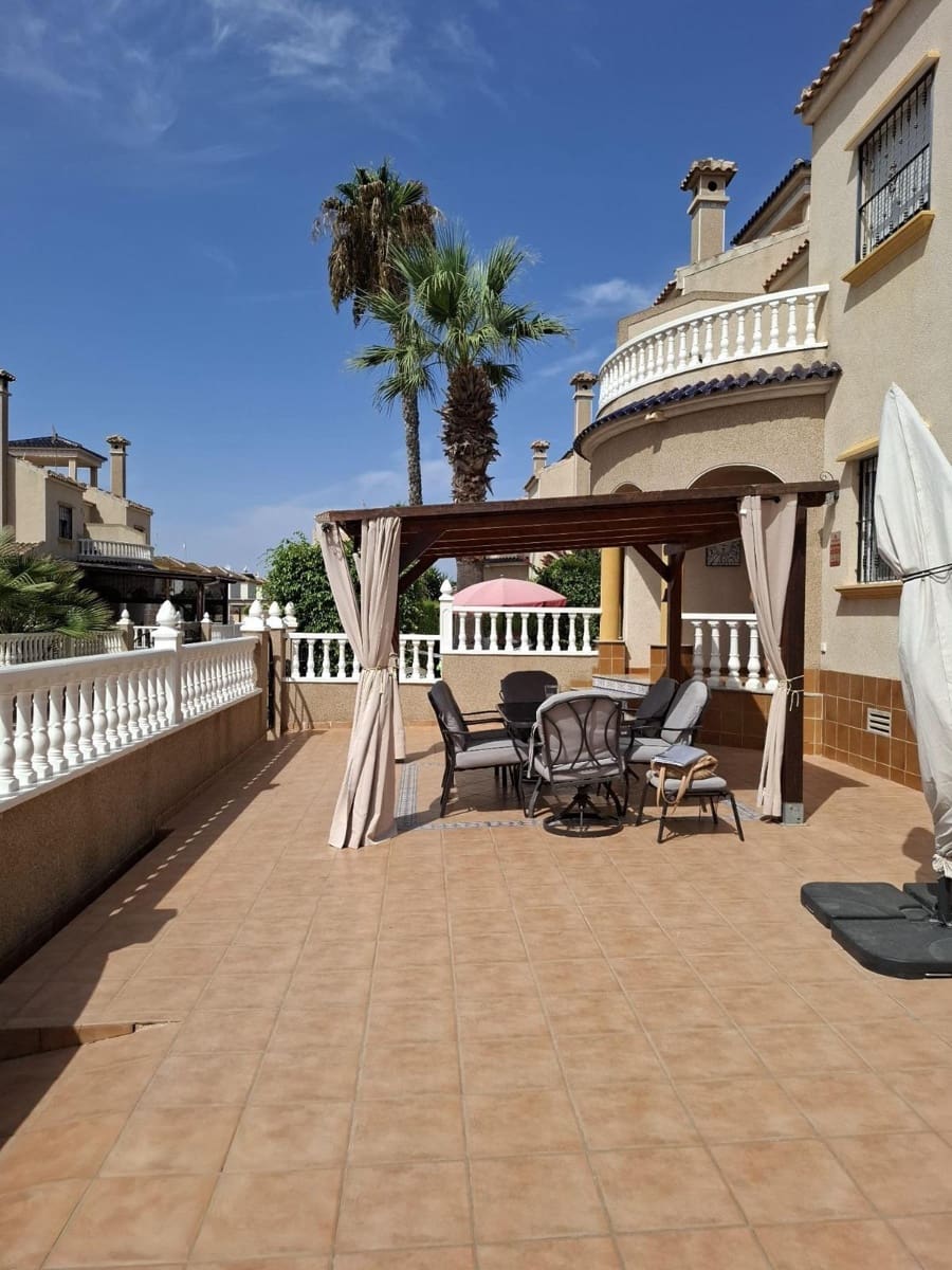3 bedroom Terraced Villa for sale in El Raso with pool garage - € 343,000 (Ref: 10109675)