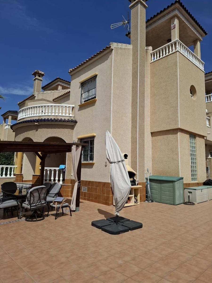 3 bedroom Terraced Villa for sale in El Raso with pool garage - € 343,000 (Ref: 10109675)