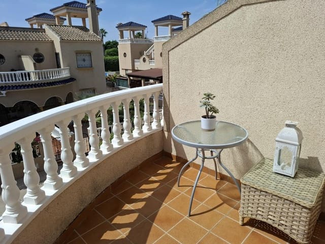 3 soveværelse Rækkehus til salg i El Raso, Guardamar del Segura med swimmingpool garage - € 343.000 (Ref: 10109675)