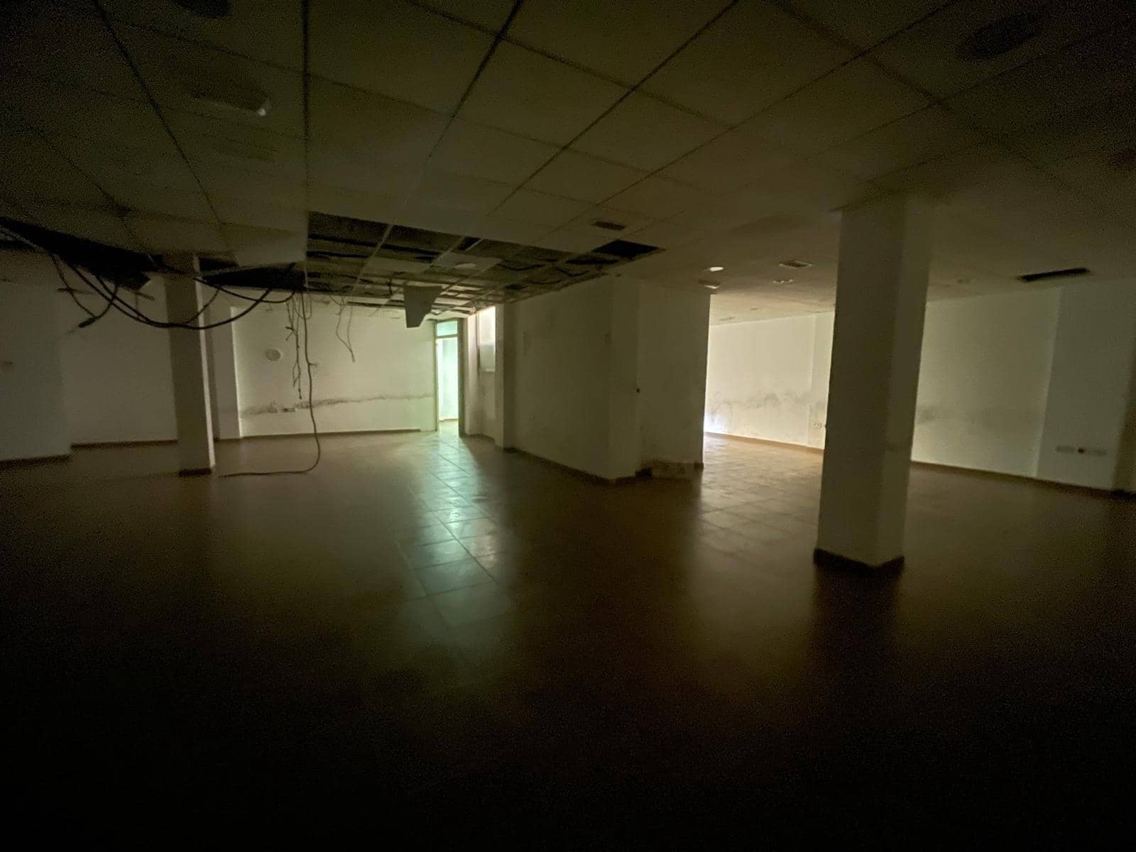 Comercial para venda em Guardamar del Segura - 85 000 € (Ref: 10120171)