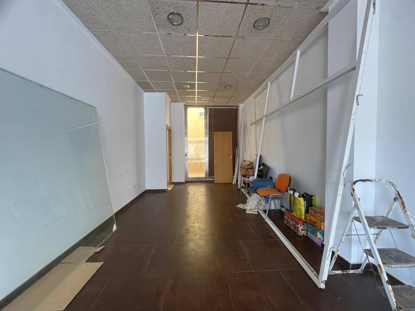 Comercial para venda em Guardamar del Segura - 85 000 € (Ref: 10120171)