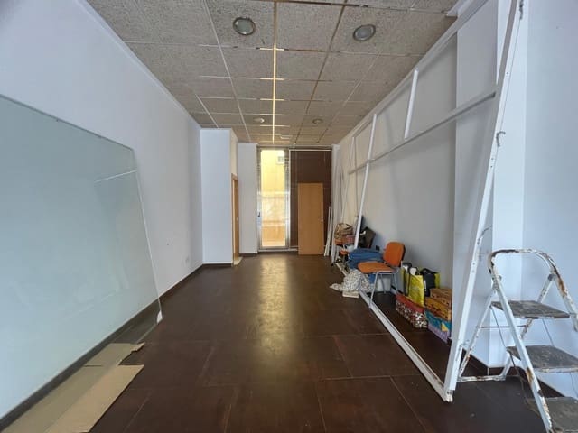 Comercial para venda em Guardamar del Segura - 85 000 € (Ref: 10120171)