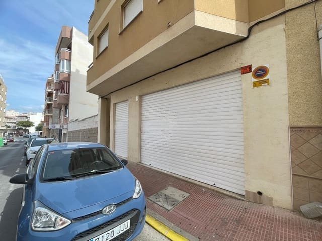 Comercial para venda em Guardamar del Segura - 85 000 € (Ref: 10120171)