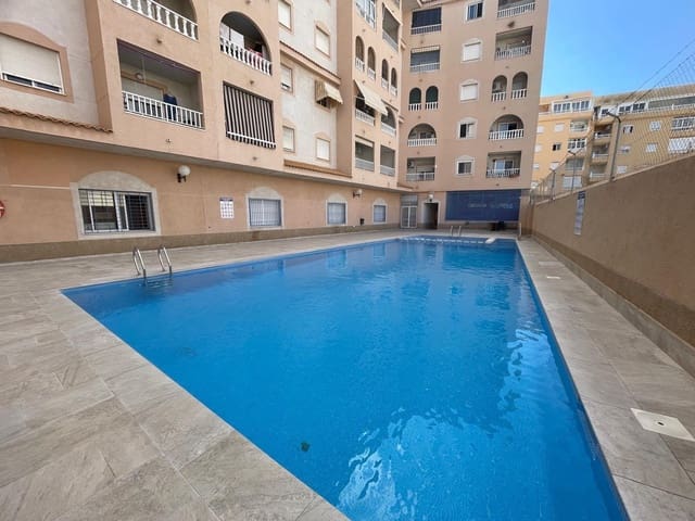 2 camera da letto Appartamento in vendita in Centro, Torrevieja con piscina - 125.000 € (Rif: 10120172)