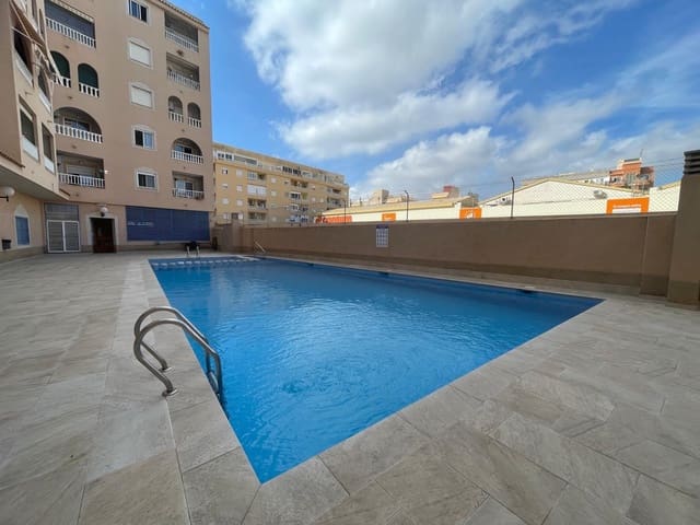 2 camera da letto Appartamento in vendita in Centro, Torrevieja con piscina - 125.000 € (Rif: 10120172)