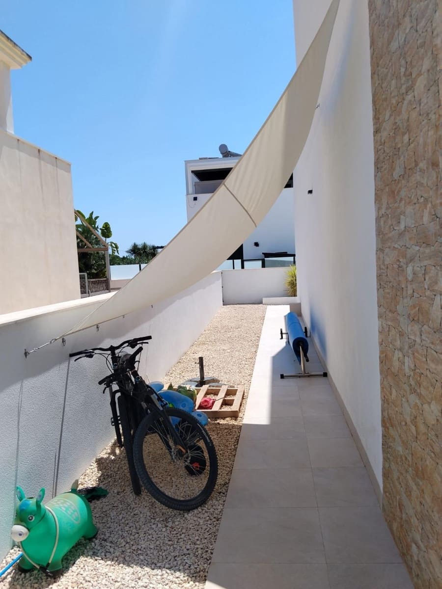3 quarto Moradia para venda em Daya Nueva com piscina - 465 000 € (Ref: 10129438)