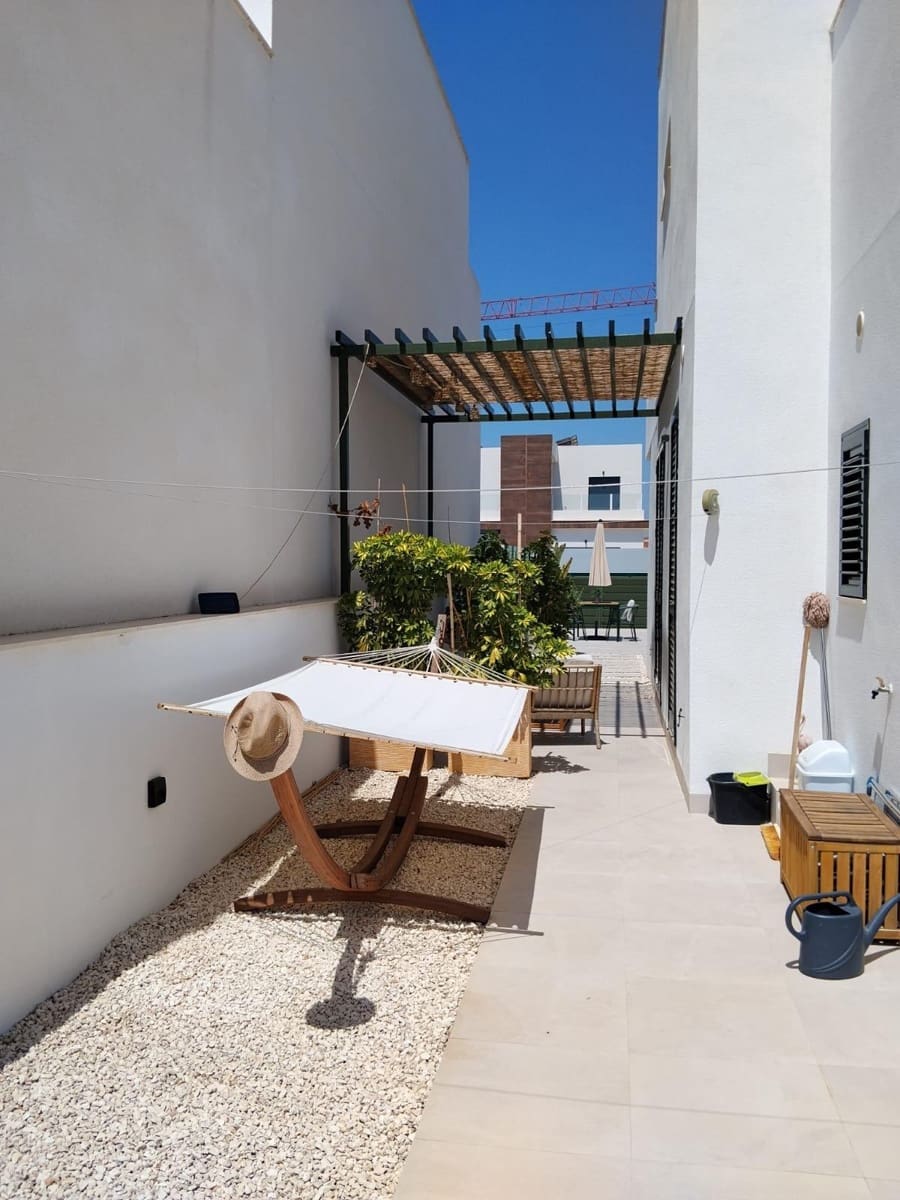 3 quarto Moradia para venda em Daya Nueva com piscina - 465 000 € (Ref: 10129438)