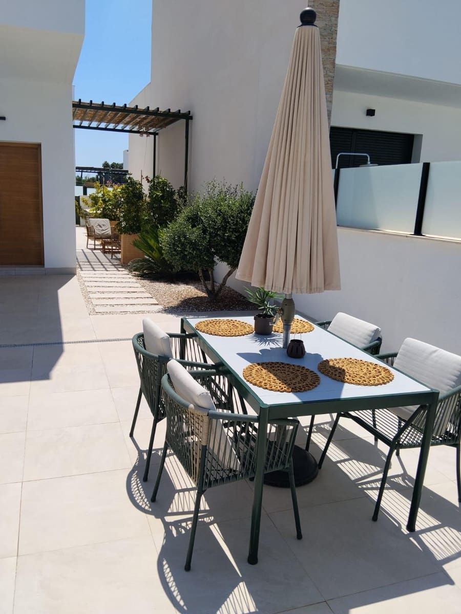 3 quarto Moradia para venda em Daya Nueva com piscina - 465 000 € (Ref: 10129438)