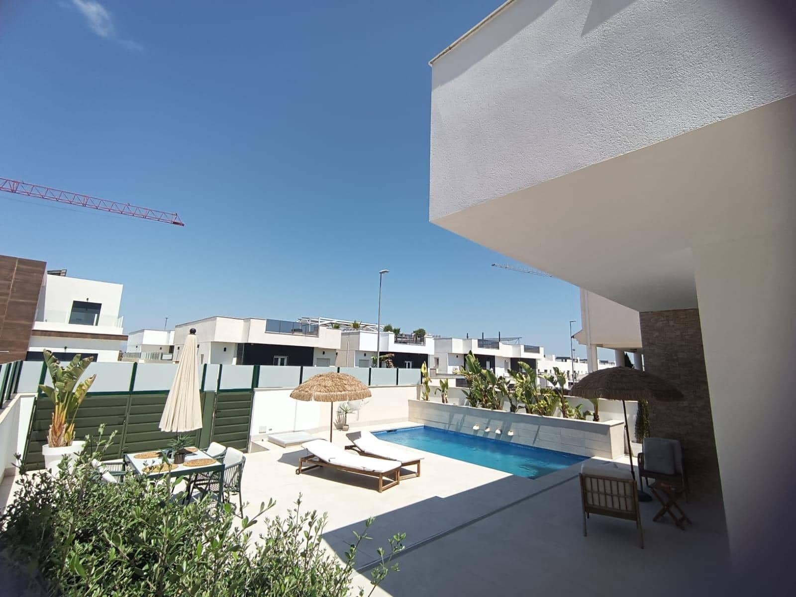 3 quarto Moradia para venda em Daya Nueva com piscina - 465 000 € (Ref: 10129438)