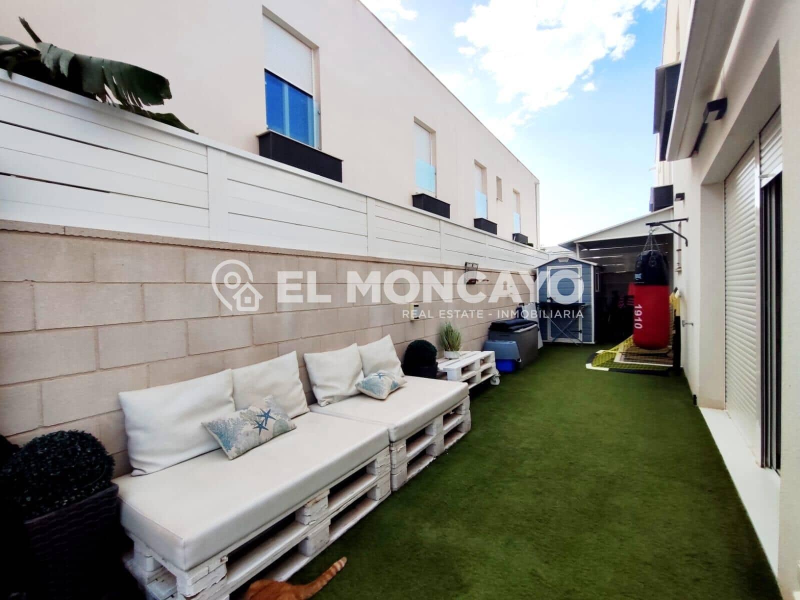 3 makuuhuone Huvila myytävänä paikassa Gran Alacant mukana uima-altaan - 450 000 € (Ref: 10129439)