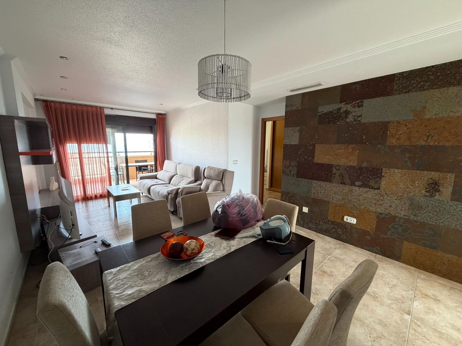 2 soveværelse Lejlighed til salg i Arenales del Sol med swimmingpool garage - € 325.000 (Ref: 10168725)