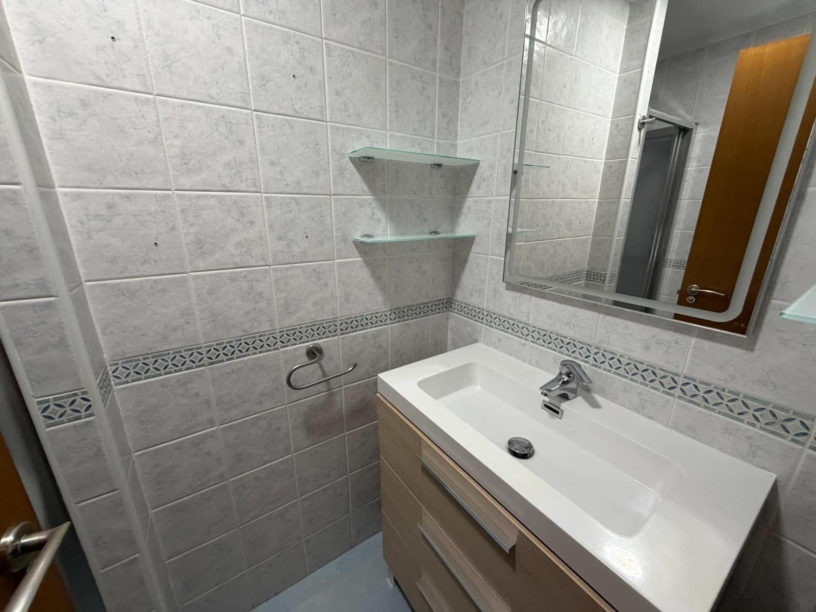 2 soveværelse Lejlighed til salg i Arenales del Sol med swimmingpool garage - € 325.000 (Ref: 10168725)