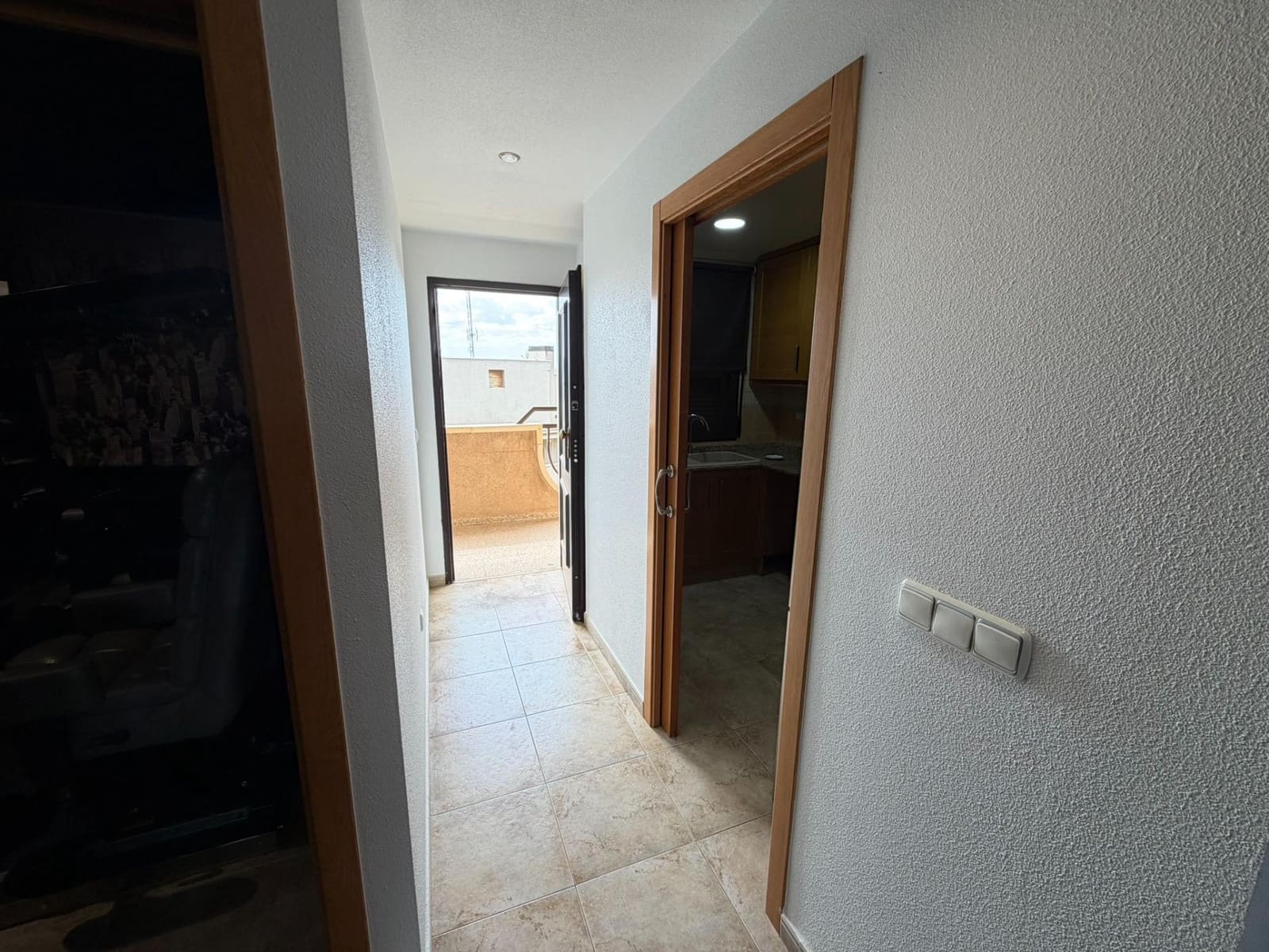 2 soveværelse Lejlighed til salg i Arenales del Sol med swimmingpool garage - € 325.000 (Ref: 10168725)
