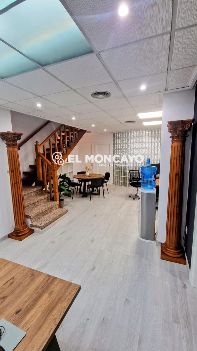 2 makuuhuone Toimisto vuokrattavana paikassa Guardamar del Segura - 1 500 € (Ref: 10171585)