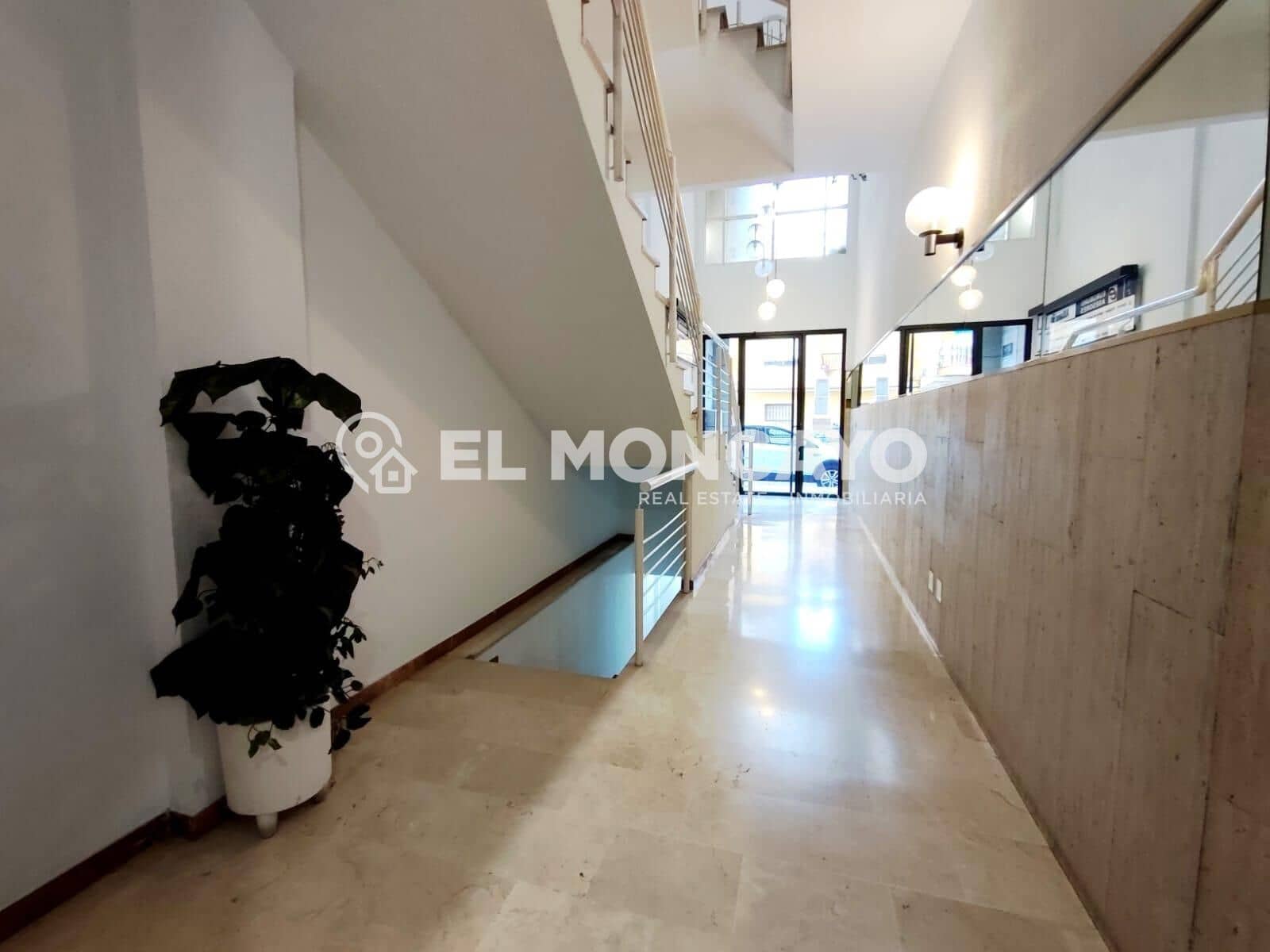 2 makuuhuone Toimisto vuokrattavana paikassa Guardamar del Segura - 1 500 € (Ref: 10171585)