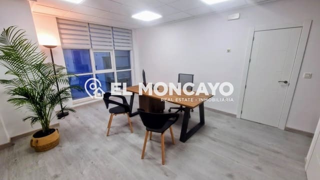 2 makuuhuone Toimisto vuokrattavana paikassa Zona Pueblo, Guardamar del Segura - 1 500 € (Ref: 10171585)