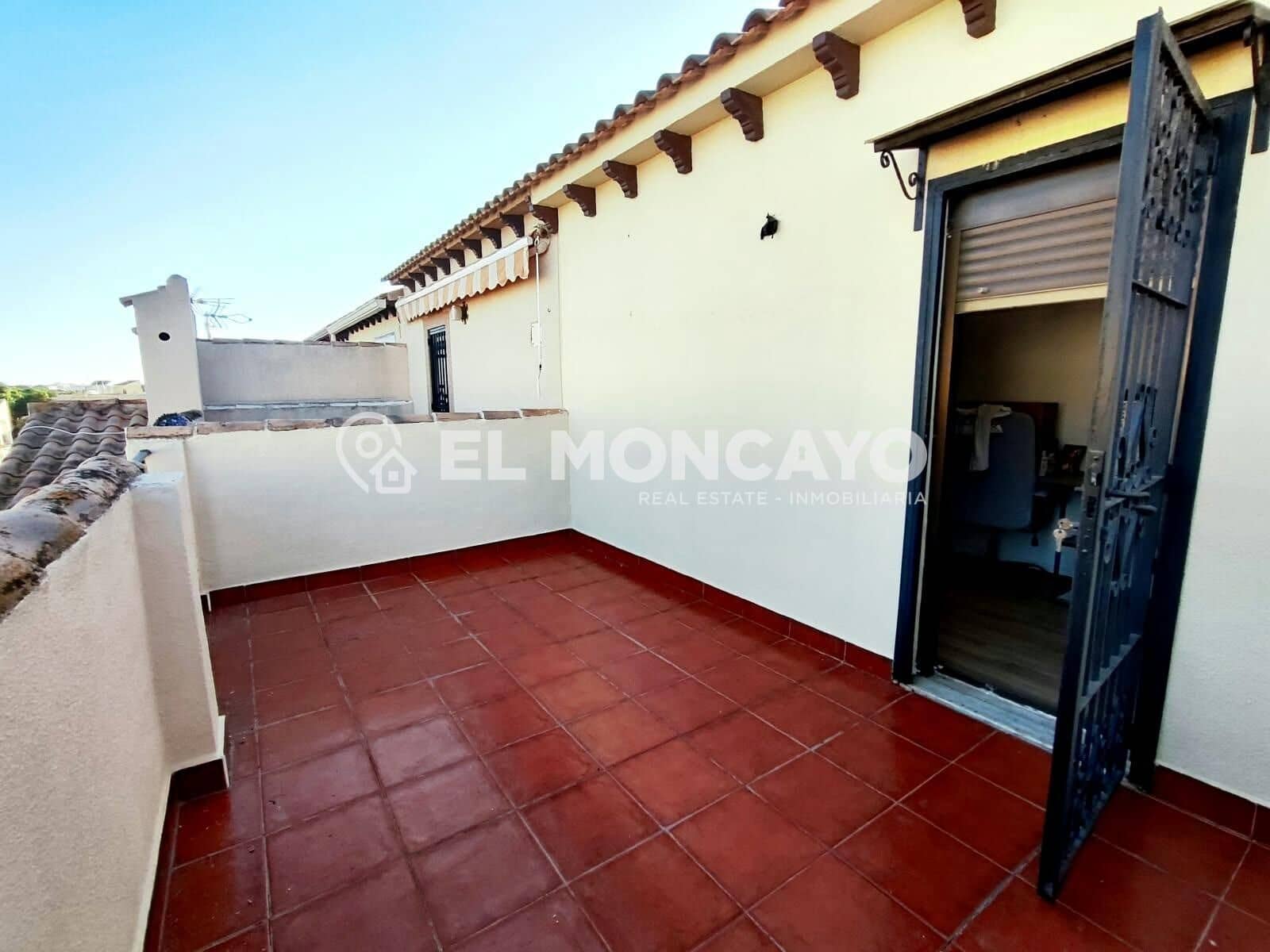 3 bedroom Terraced Villa for sale in Guardamar del Segura with pool - € 279,000 (Ref: 10173928)