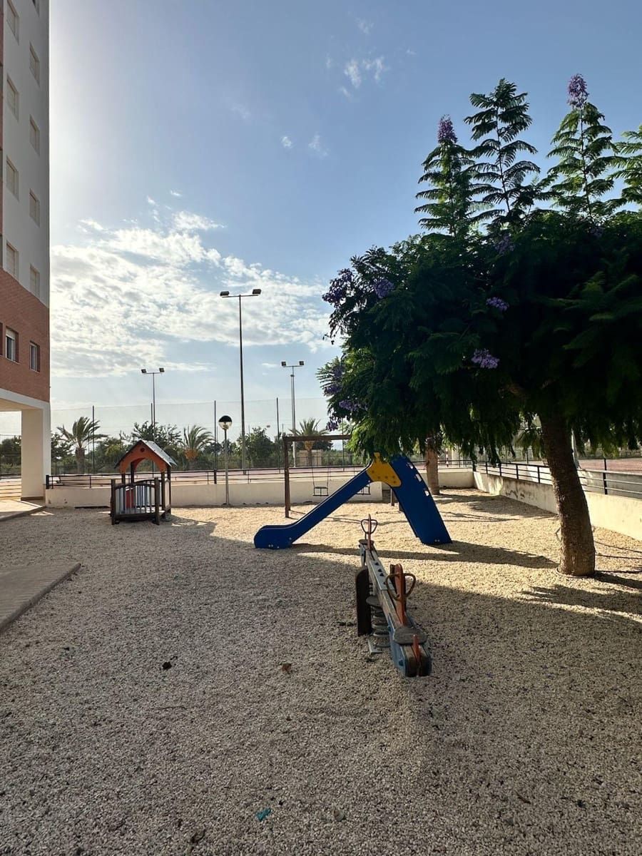 2 quarto Apartamento para venda em Guardamar del Segura com piscina garagem - 229 000 € (Ref: 10177132)