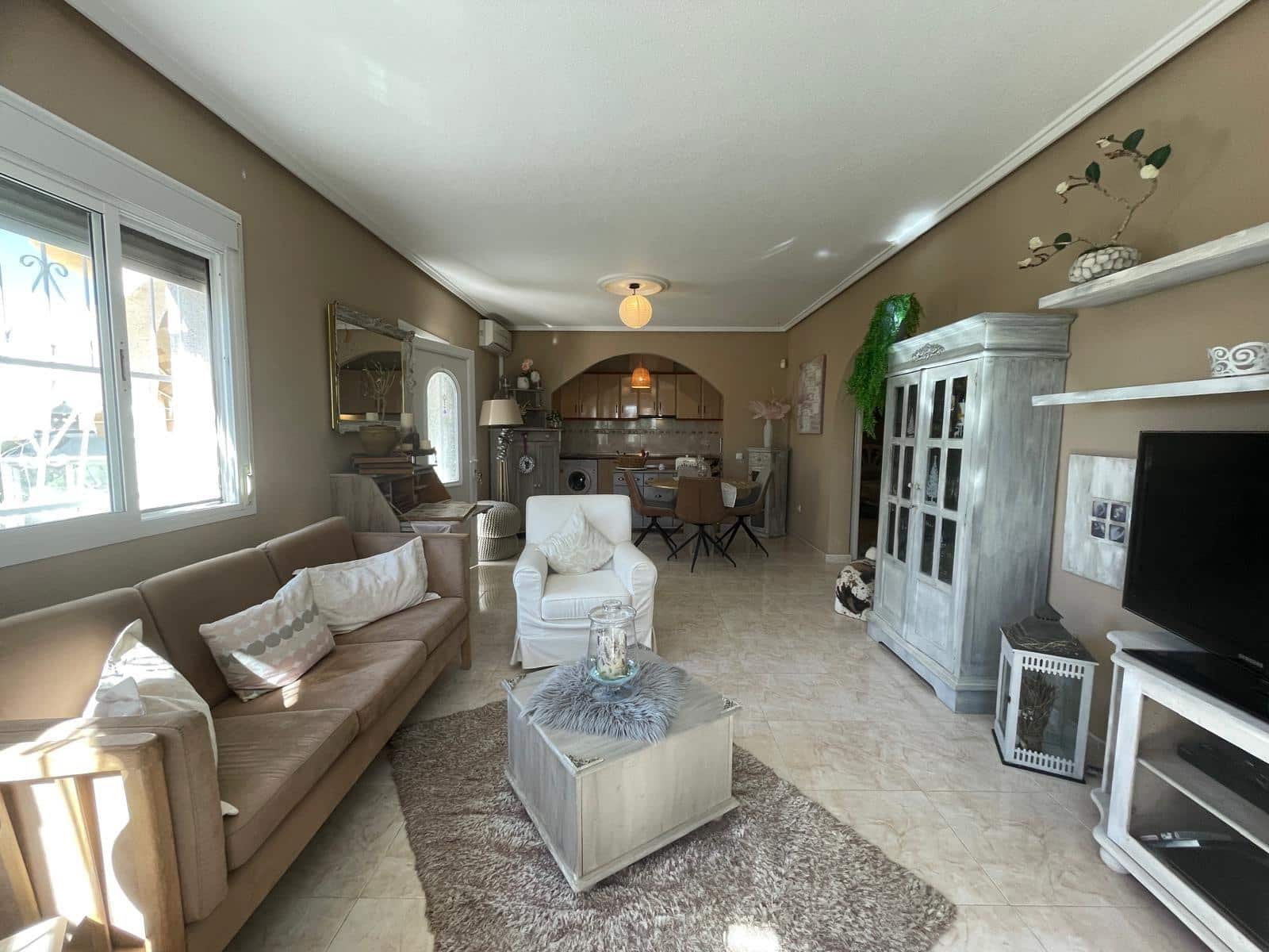 3 sypialnia Willa na sprzedaż w Lo Pepin z basenem garażem - 378 000 € (Ref: 10183110)
