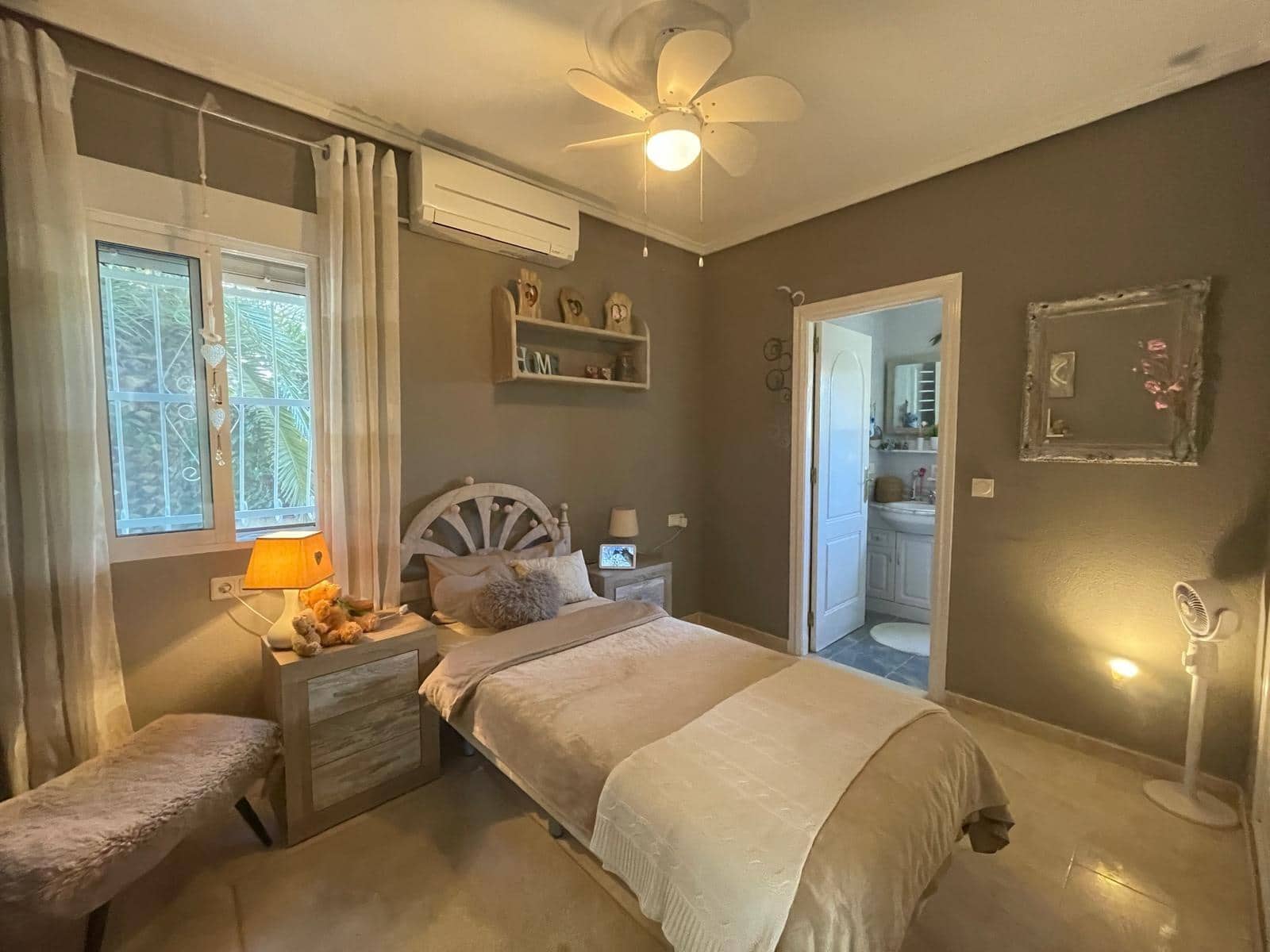 3 sypialnia Willa na sprzedaż w Lo Pepin z basenem garażem - 378 000 € (Ref: 10183110)