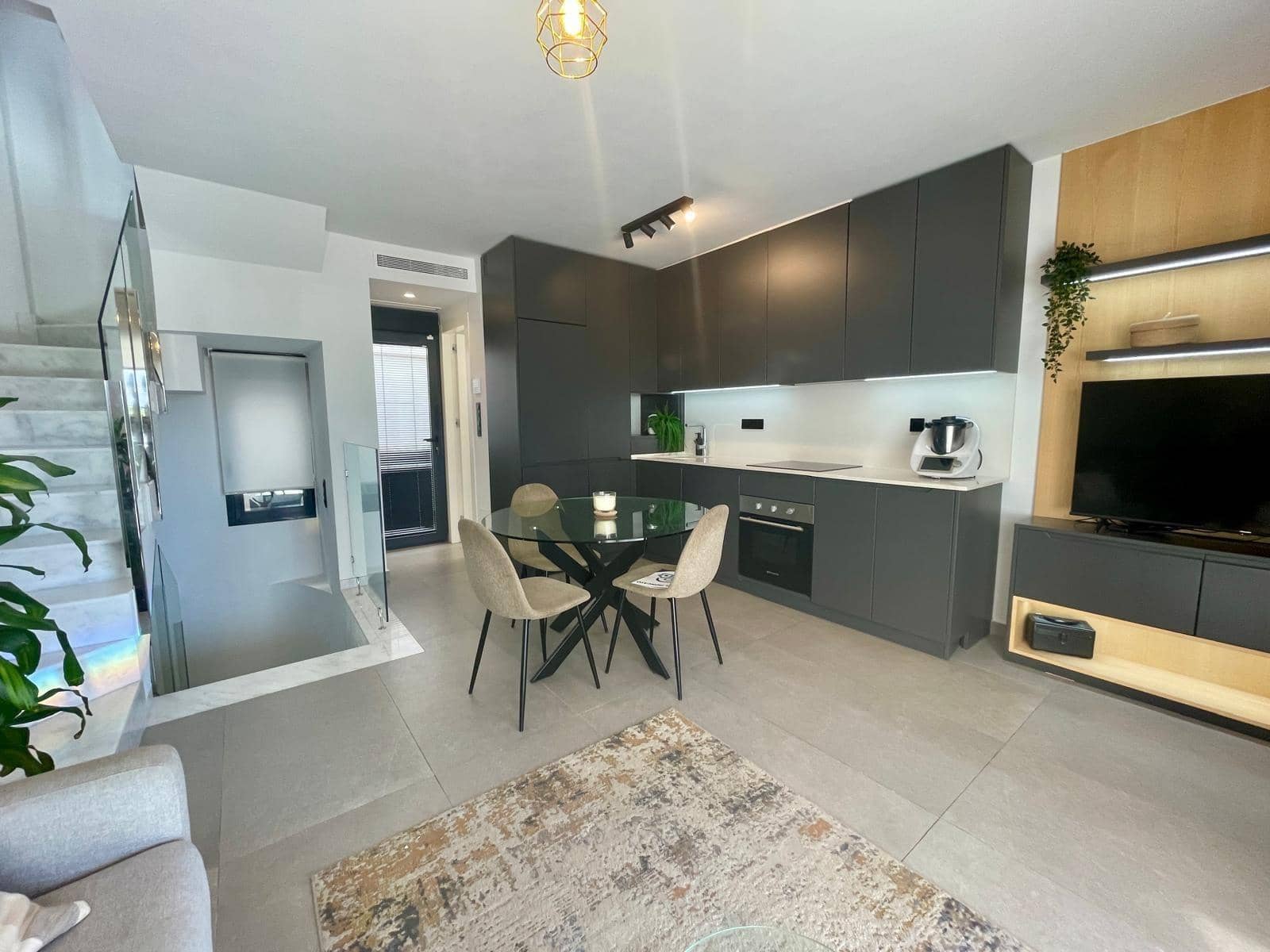 4 sypialnia Dom szeregowy na sprzedaż w Guardamar del Segura z basenem garażem - 360 000 € (Ref: 10184889)