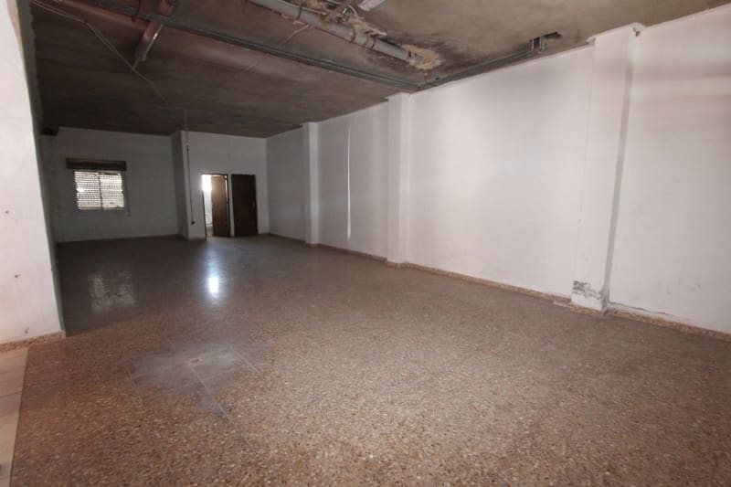 Comercial para venda em Guardamar del Segura - 175 000 € (Ref: 7436746)