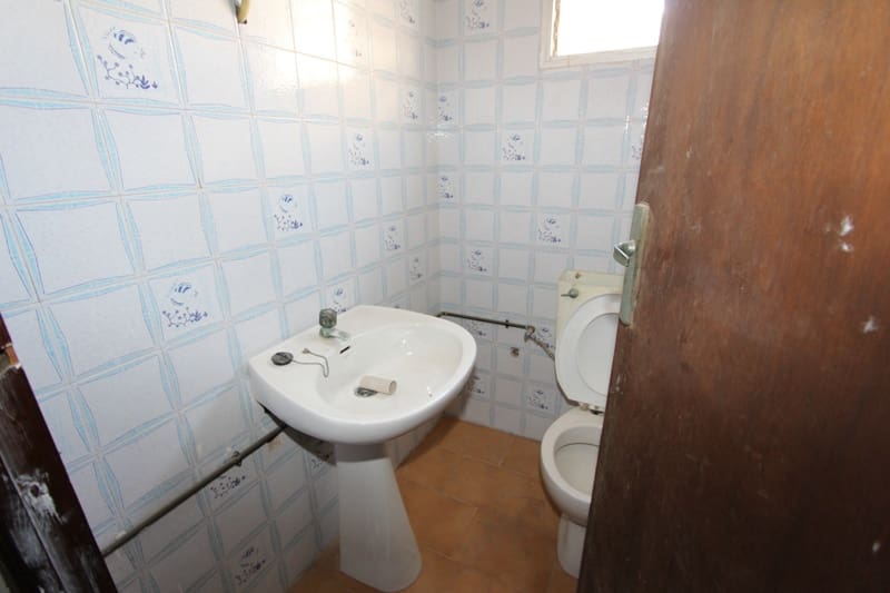 Comercial para venda em Guardamar del Segura - 175 000 € (Ref: 7436746)