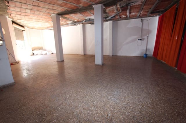 Comercial para venda em Guardamar del Segura - 175 000 € (Ref: 7436746)