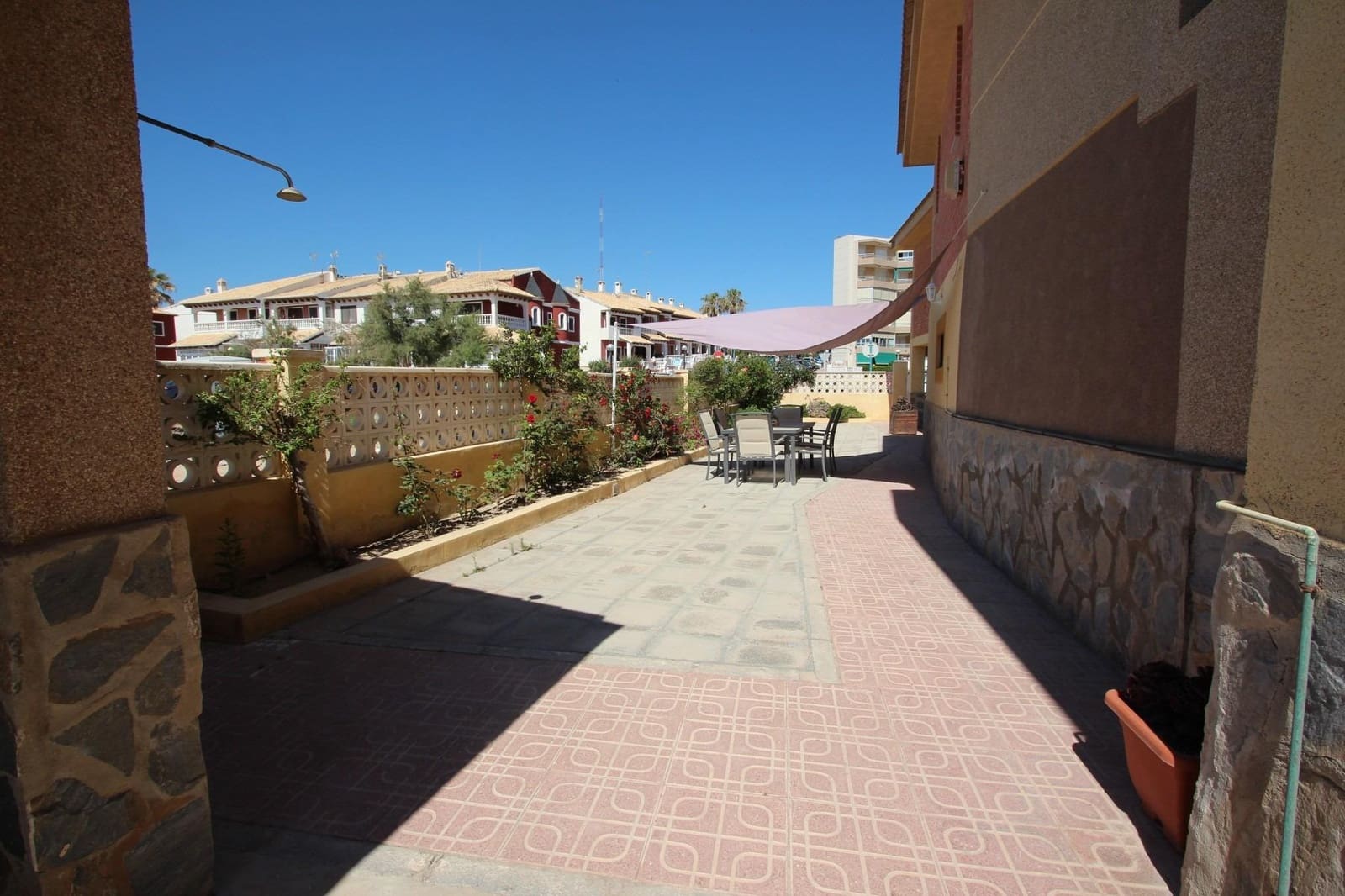 7 bedroom Villa for sale in Guardamar del Segura with pool garage - € 750,000 (Ref: 7436813)