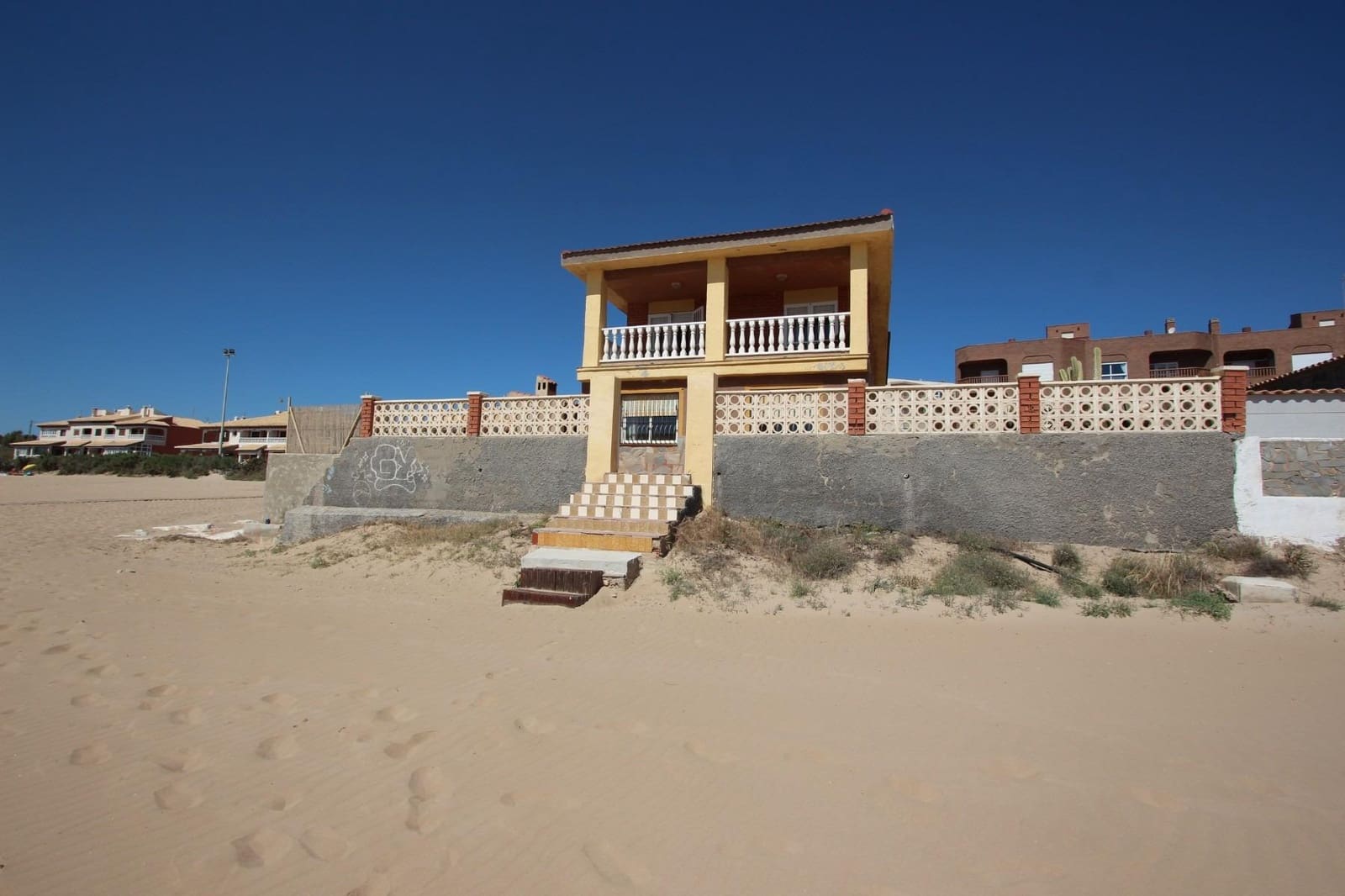 7 bedroom Villa for sale in Guardamar del Segura with pool garage - € 750,000 (Ref: 7436813)