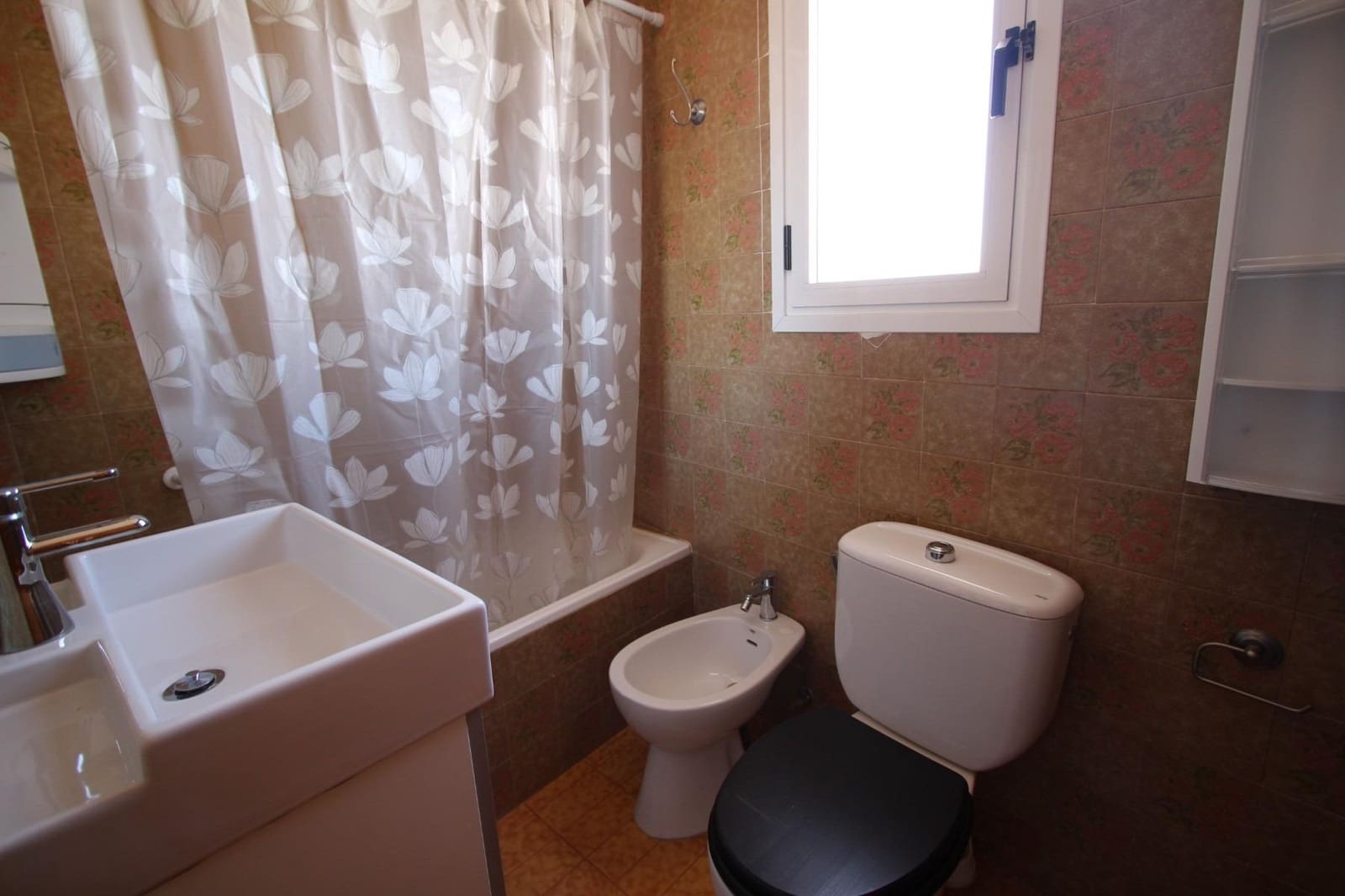 7 bedroom Villa for sale in Guardamar del Segura with pool garage - € 750,000 (Ref: 7436813)