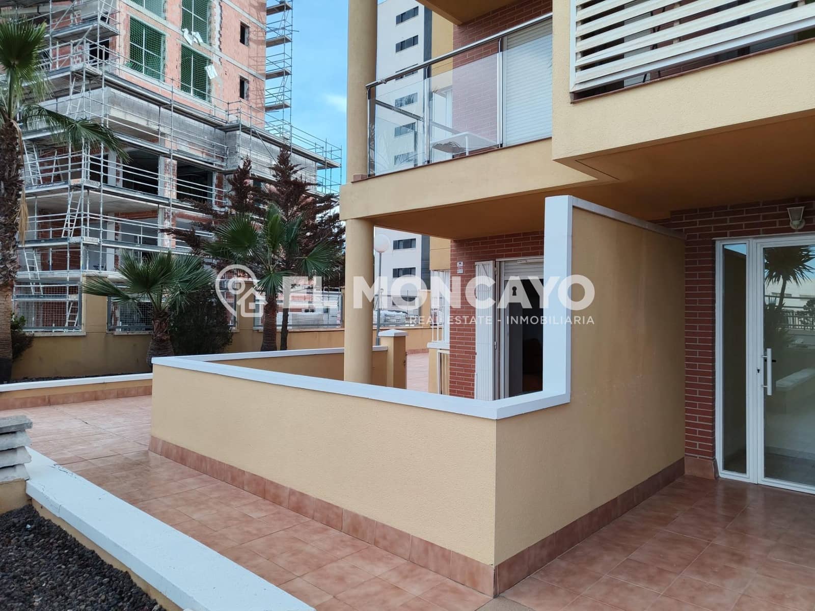 2 chambre Appartement à vendre à Guardamar del Segura avec piscine garage - 169 900 € (Ref: 7436995)