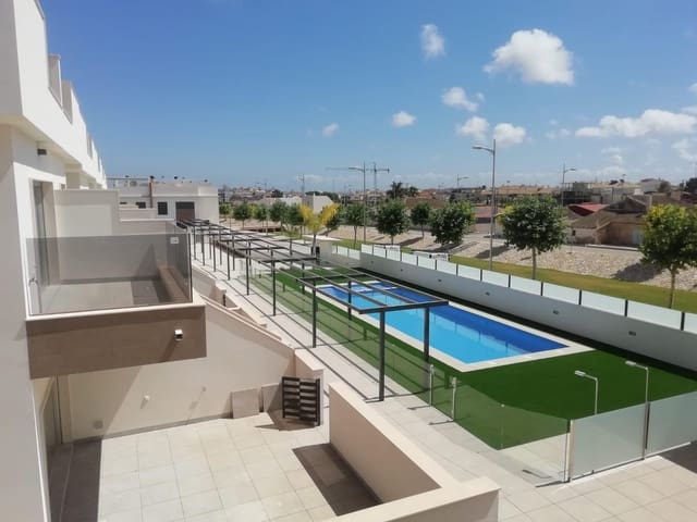 2 chambre Bungalow à vendre à Pilar de la Horadada avec piscine garage - 245 000 € (Ref: 7437080)