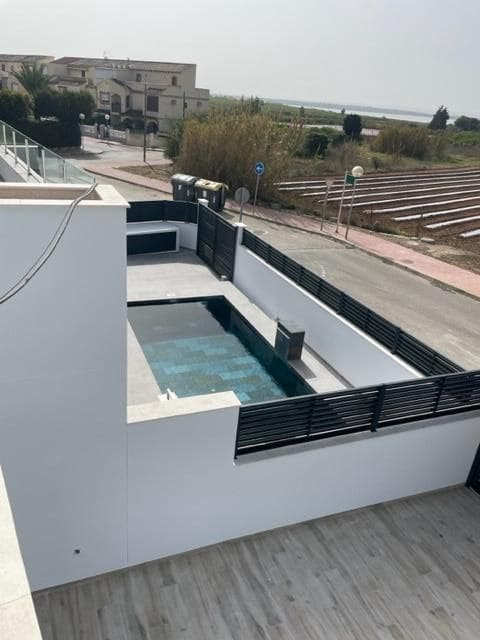 3 soveværelse Rækkehus til salg i San Miguel de Salinas med swimmingpool garage - € 499.900 (Ref: 7437098)