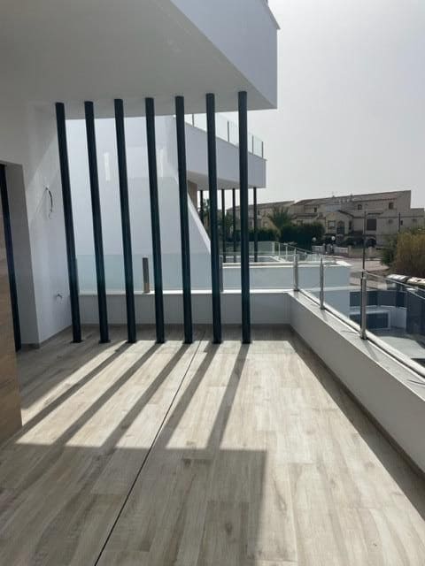 3 soveværelse Rækkehus til salg i San Miguel de Salinas med swimmingpool garage - € 499.900 (Ref: 7437098)