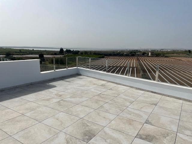 3 soveværelse Rækkehus til salg i San Miguel de Salinas med swimmingpool garage - € 499.900 (Ref: 7437098)