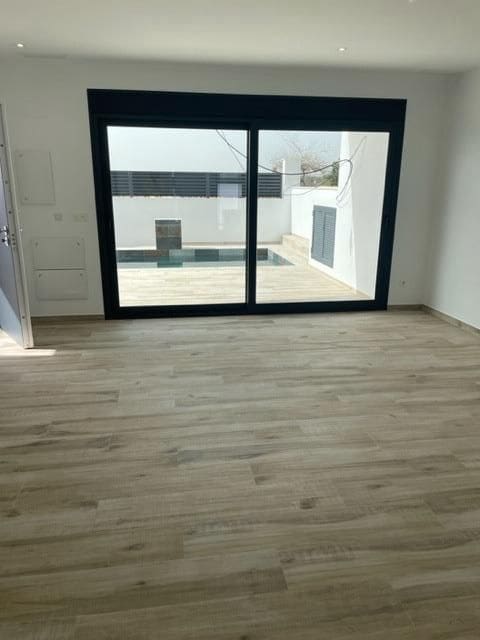 3 soveværelse Rækkehus til salg i San Miguel de Salinas med swimmingpool garage - € 499.900 (Ref: 7437098)